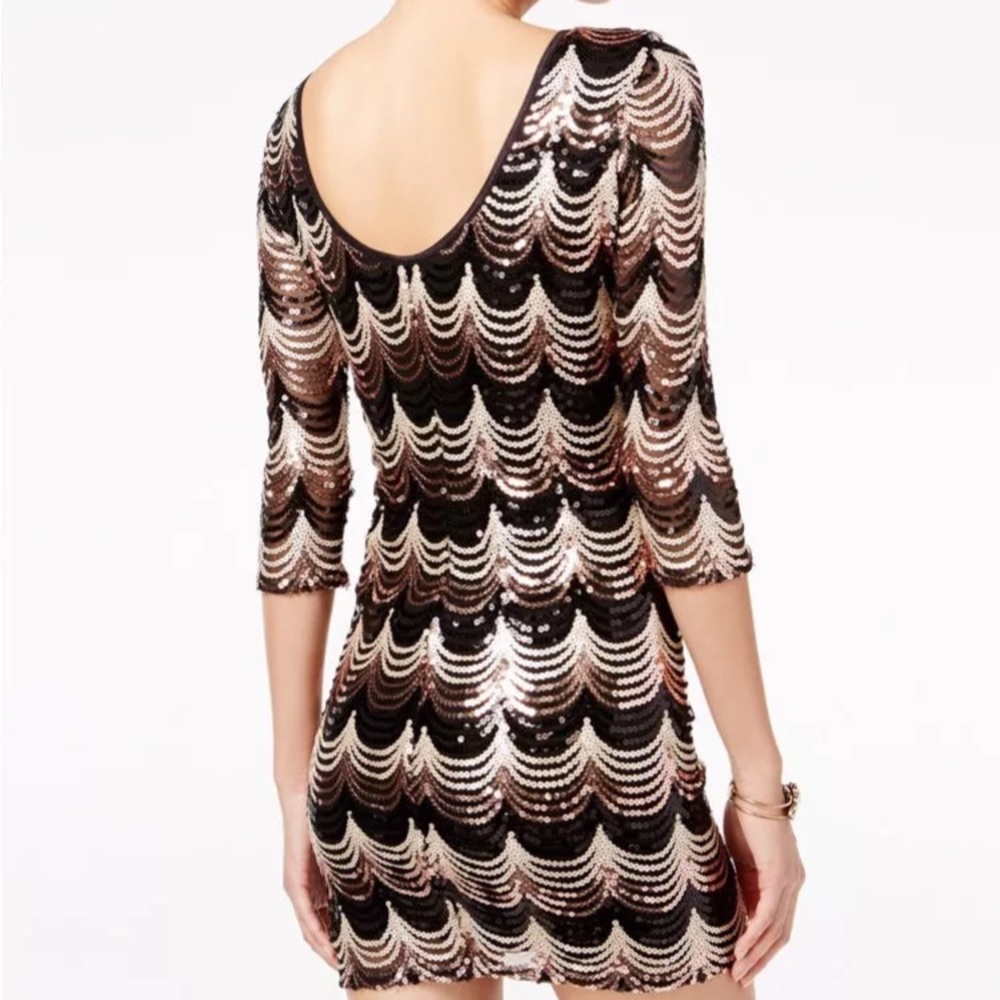 💋SOLD on eBay HOST PICK 🆕 Crystal Doll Sequins - Picture 2 of 6